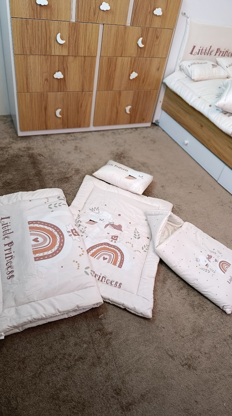 سرویس خواب نوزاد با قنداق فرنگی طرح دختر و قو