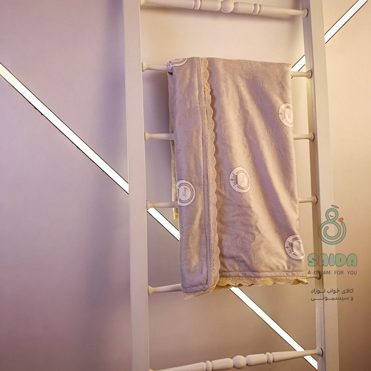 پتو رو انداز نوزاد طرح پادشاه