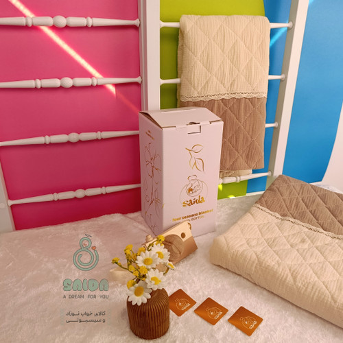 پتو رو انداز نوزاد با پارچه تمام نخ پنبه دوزی شده